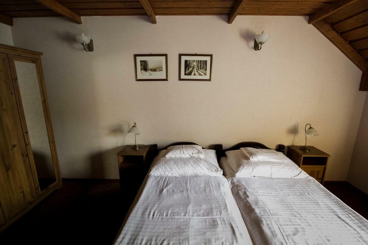 Aranygombos Fogado Hotell Telkibánya Eksteriør bilde